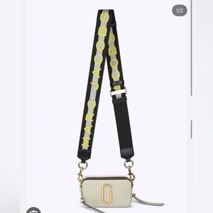 Marc Jacob’s snapshot purse! WORN A COUPLE OF TIMES. HARDLY ANY!!! OFFER!
